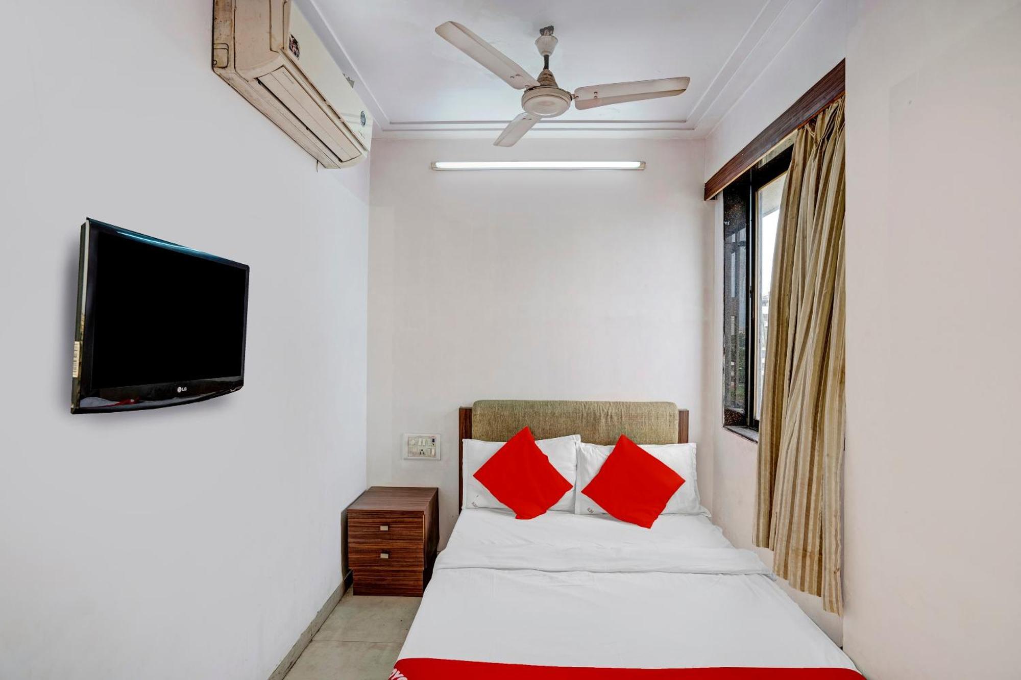 Hotel O Delight Inn Near Andheri Railway Station Bombay Eksteriør billede
